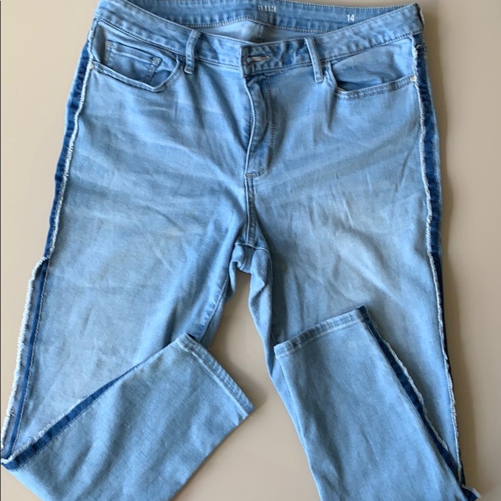 light blue jeggings